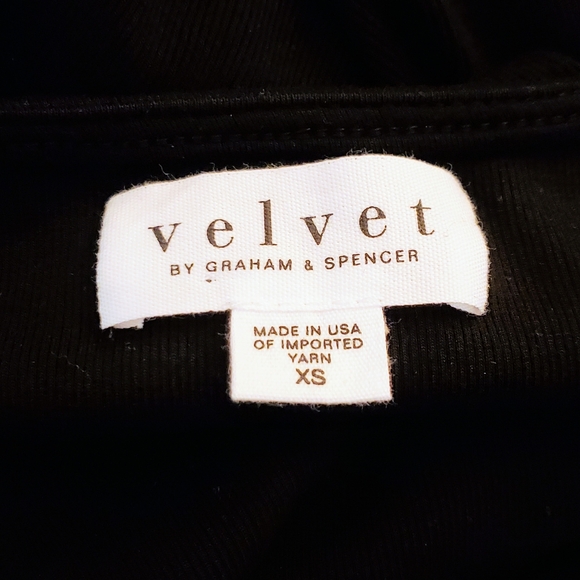 Velvet by Graham & Spencer Size XS Black Scoop Neck Bodycon Dress with Side Slit - Picture 6 of 7